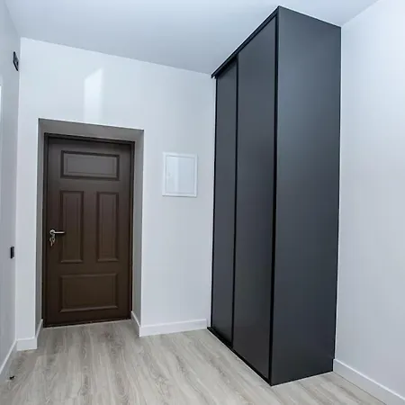 Spacious 1 Flat Near Public Transportation Riga